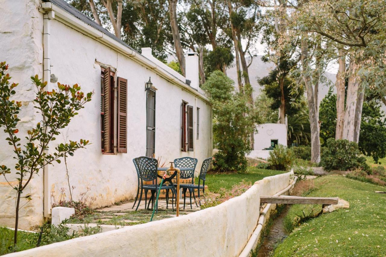 Beaumont Family Wines Villa Botrivier Exterior photo